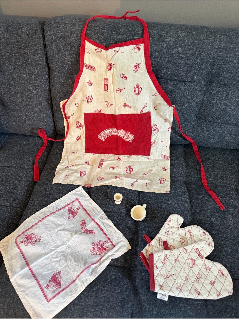 Vintage Moulin Roty Children’s Apron & Oven Mitt Set – French Kitchen Play Set